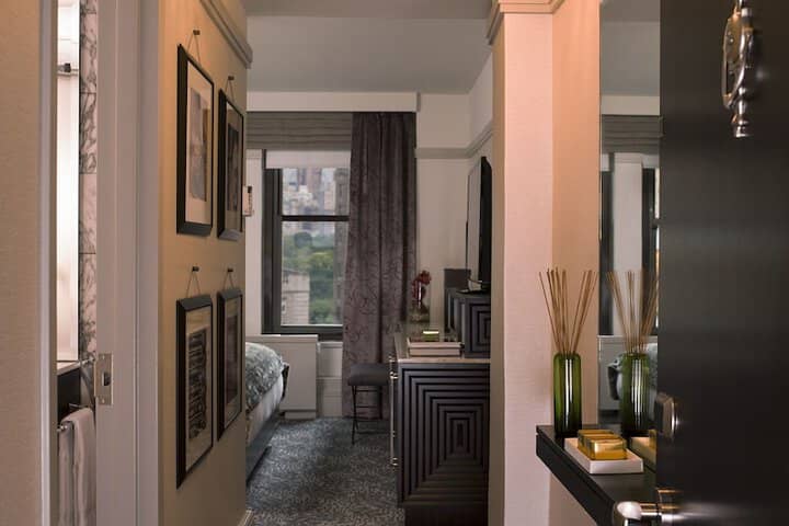 Room 3 of 39